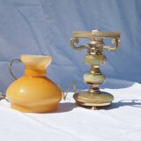 Lampe en onyx, laiton et abat jour en opaline orangée