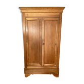 Louis-Phillipe wardrobe
