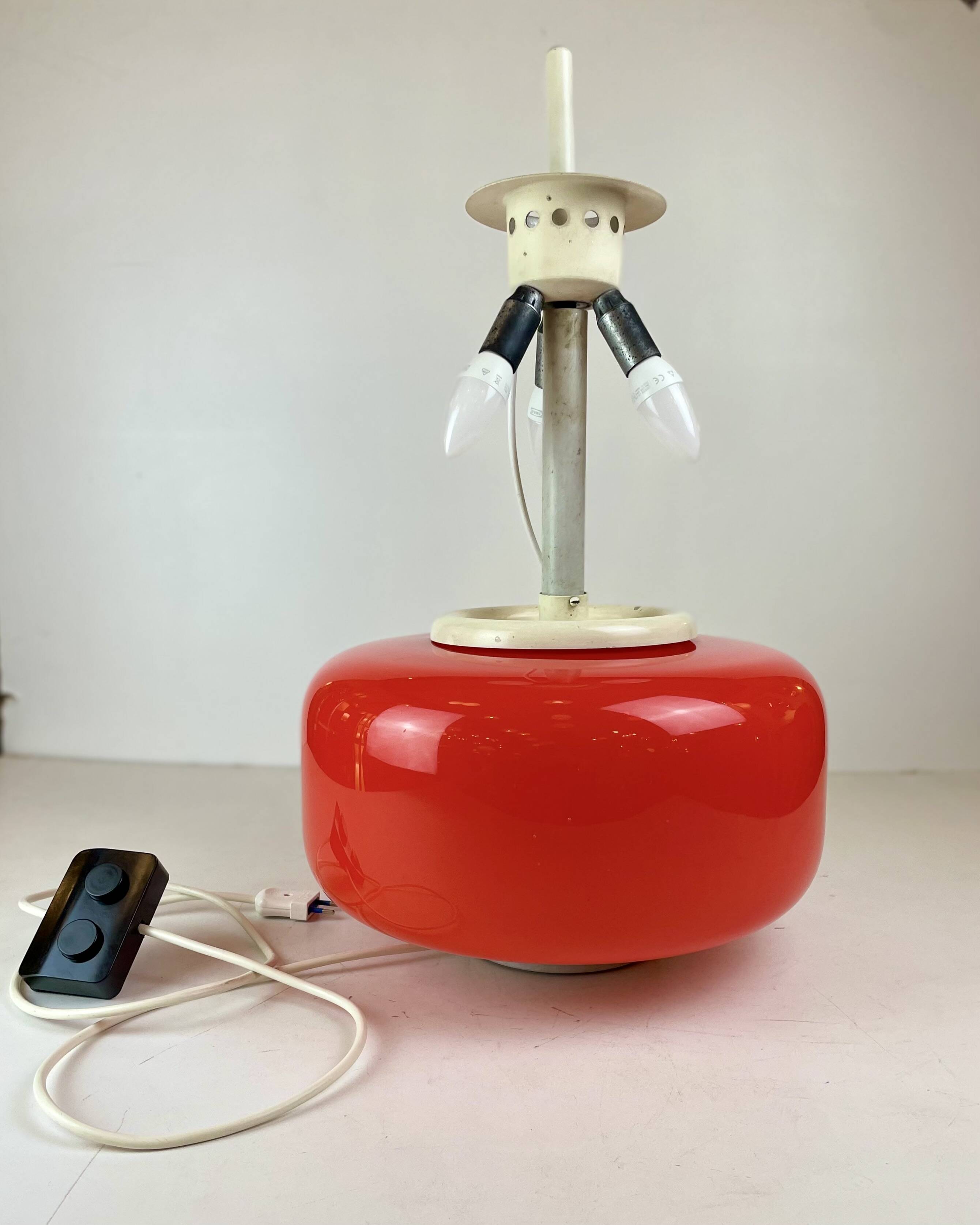 Table lamp in the style of Martinelli Luce, 1970s.