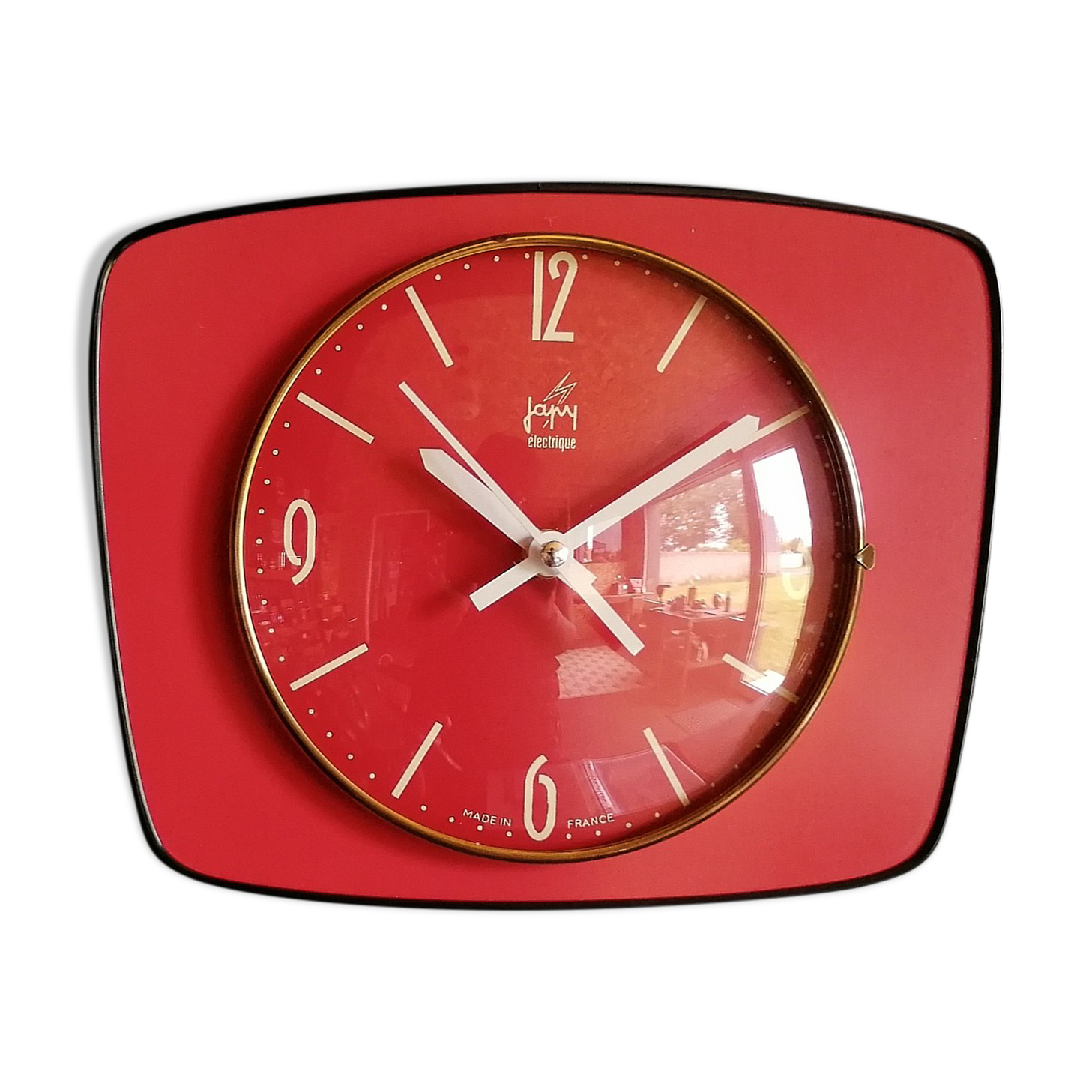 Formica vintage silent wall clock "Japy Electric Raspberry"