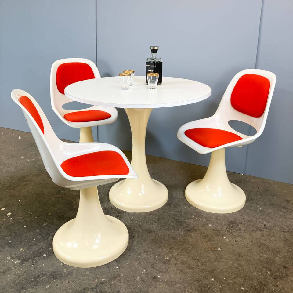 Vintage set of 3 tulip chairs and table, plastic, 70s