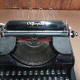 Olympia Progress typewriter 30s