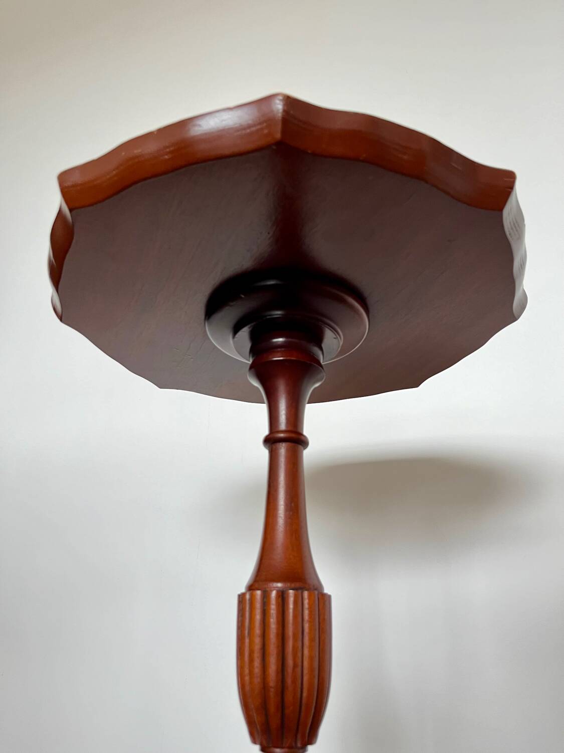 Guéridon Vintage en Bois et Cuir Marron