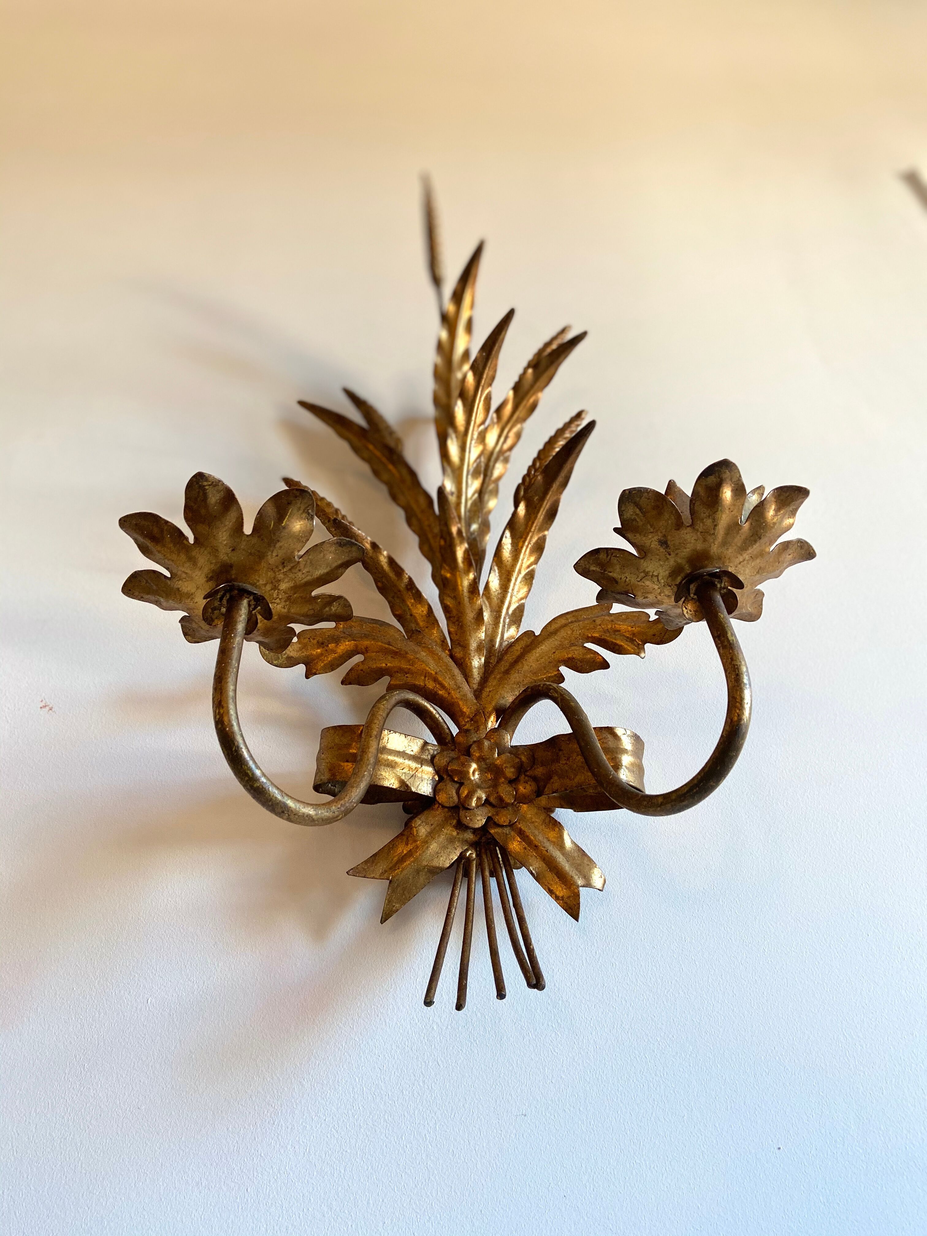 Golden metal wheat ear applicator, 1950s