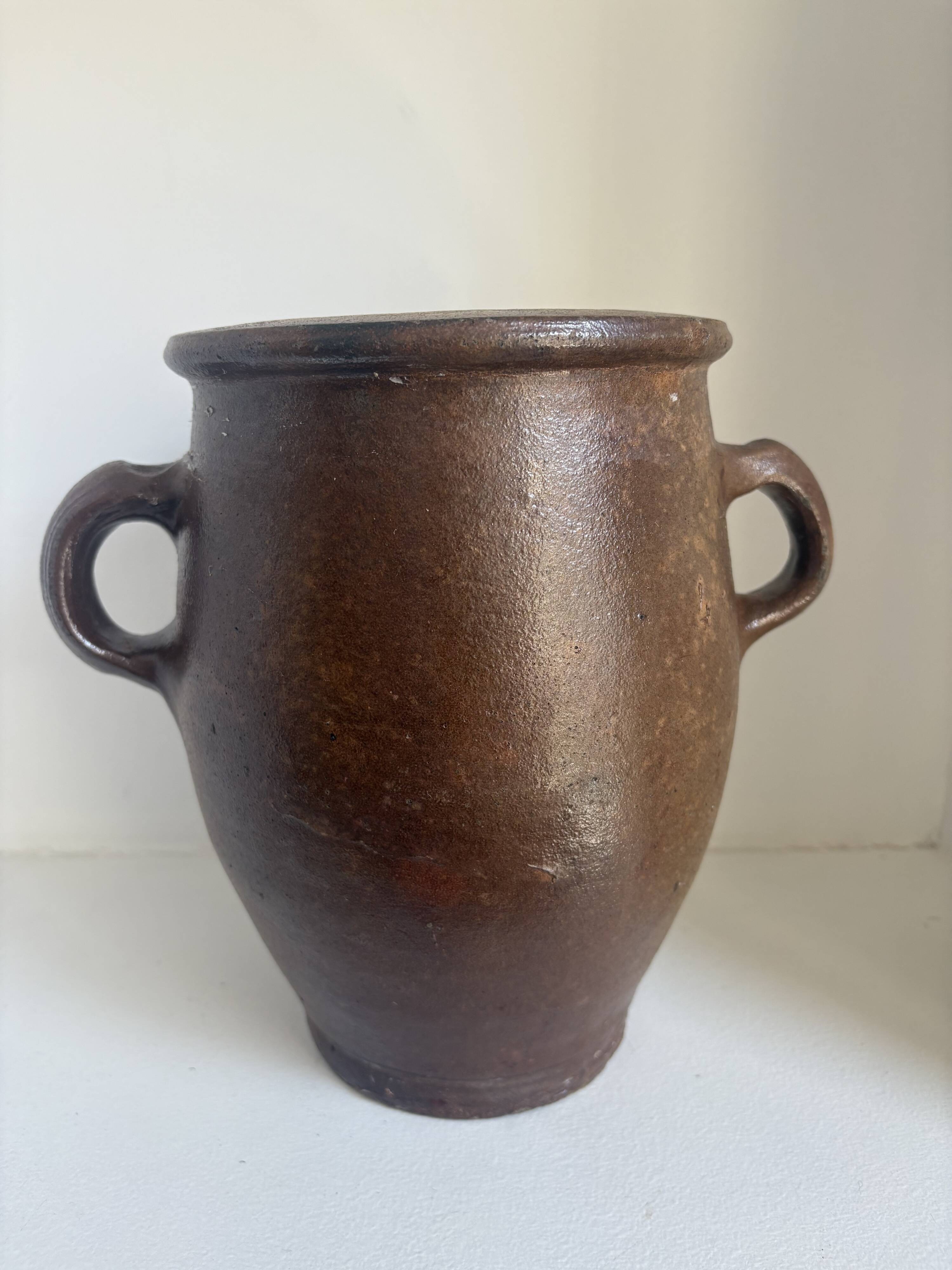 Set of 10 decorative items