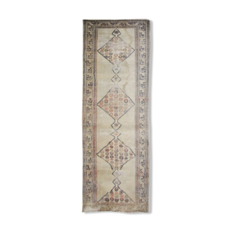 Antique Persian Carpet Handwoven Cream Wool Sarab Rug- 103x384cm