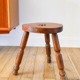 Tabouret tripode en bois avec étoile, Brutaliste, Style Populaire, 1950