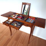 Table dressing table worker