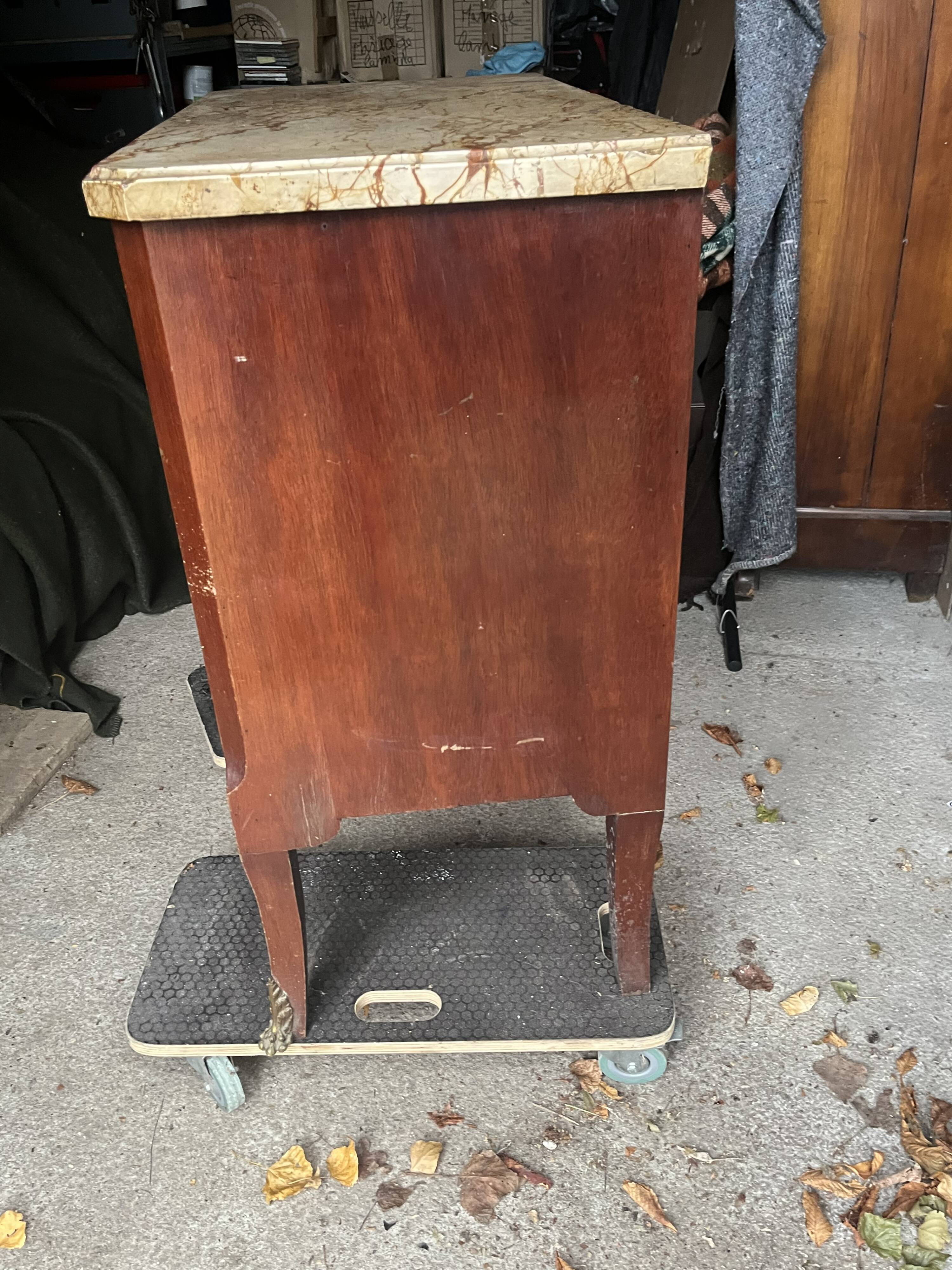 Commode