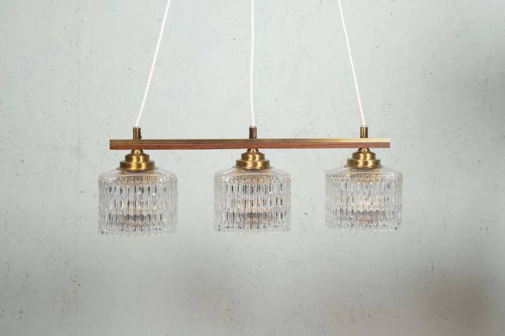 Vintage glass suspension for dining table
