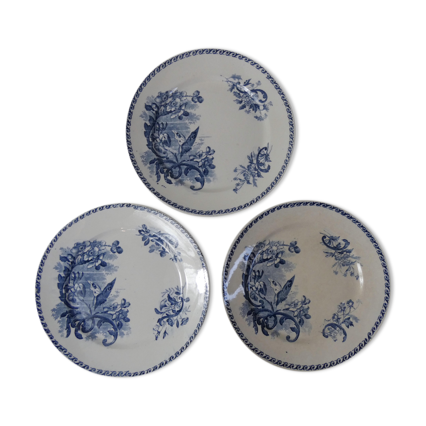 Iron earth 3 plates with butterfly entremets