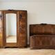Walnut bedroom set: wardrobe and bed in solid wood.