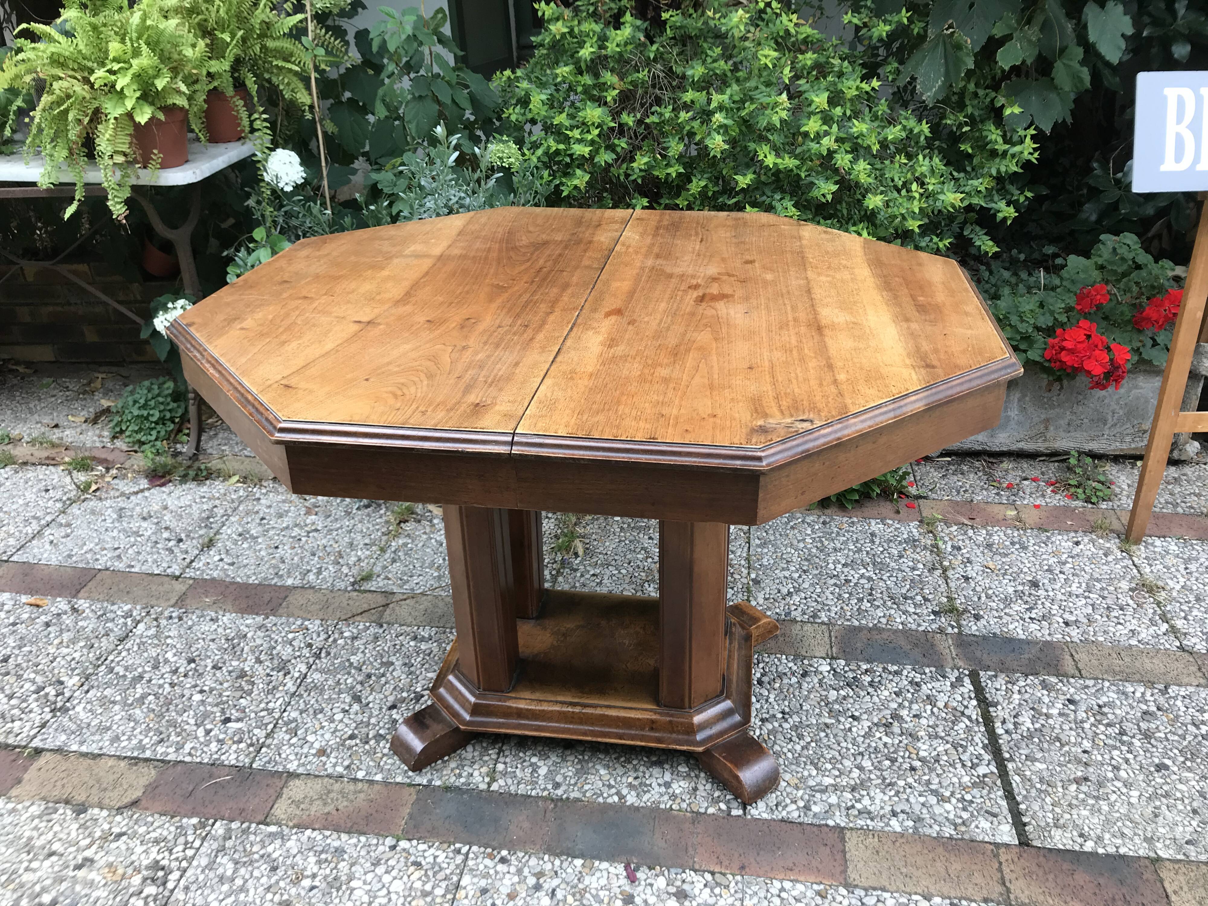 Octagonal dining table