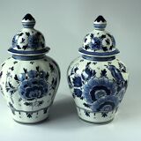 2 handpainted Delft vases with lid as a set, Vintage, marked