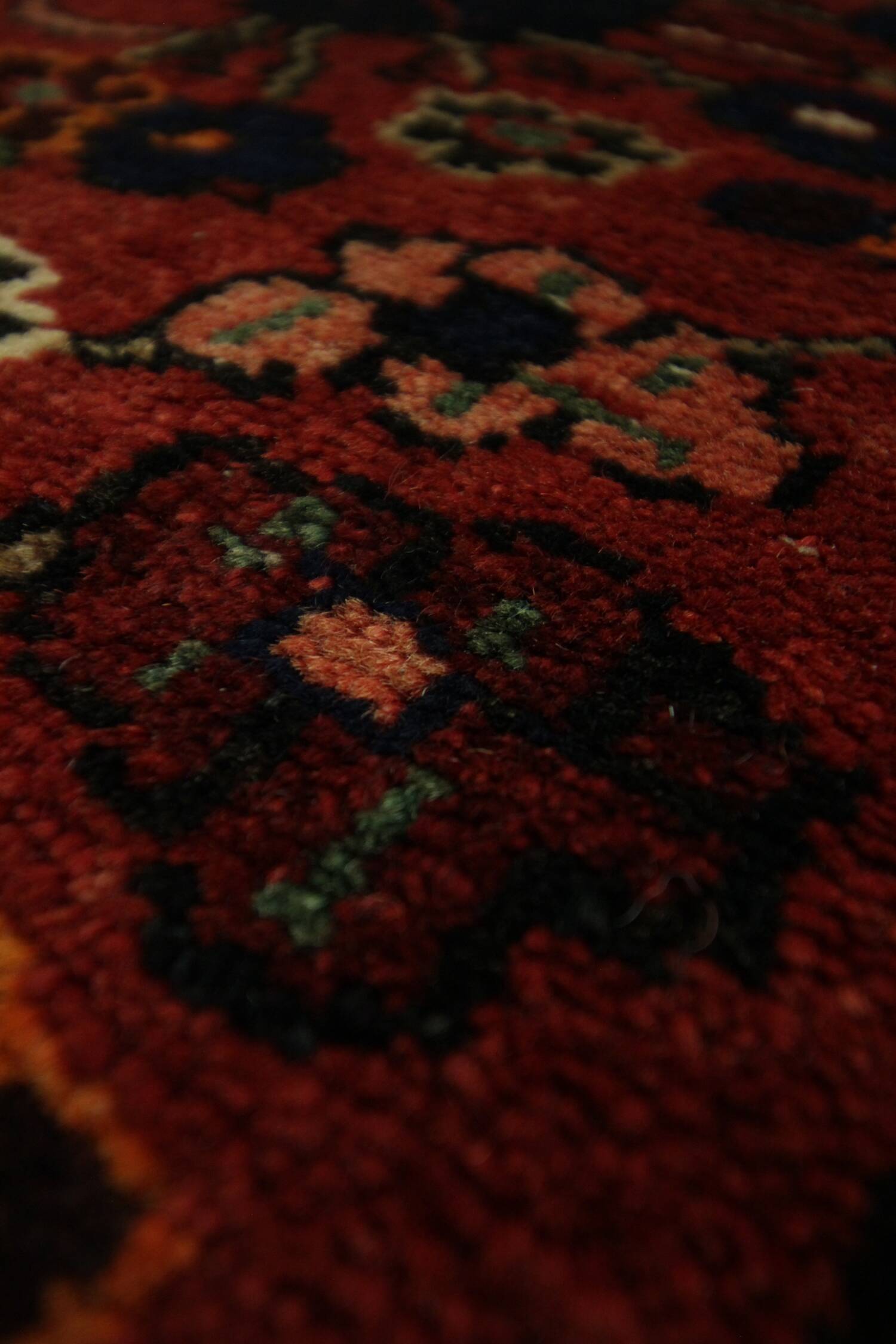 Tapis de couloir vintage en laine à motif floral rouge bordeaux, tapis oriental des années 1950, 110 x 350 cm