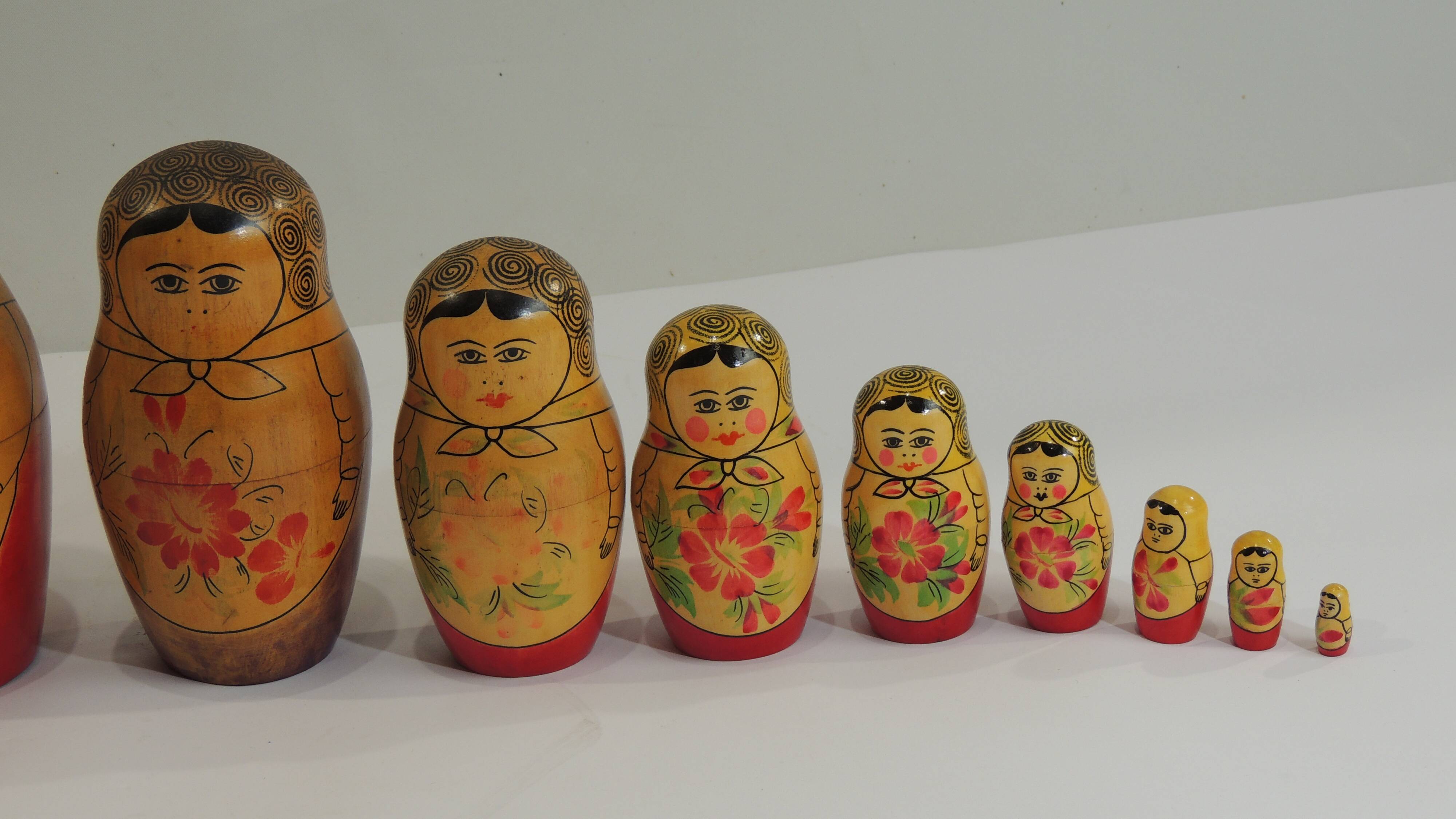 Poupées Russes originales et rares soviétiques / Matriochka / Peintes à la main