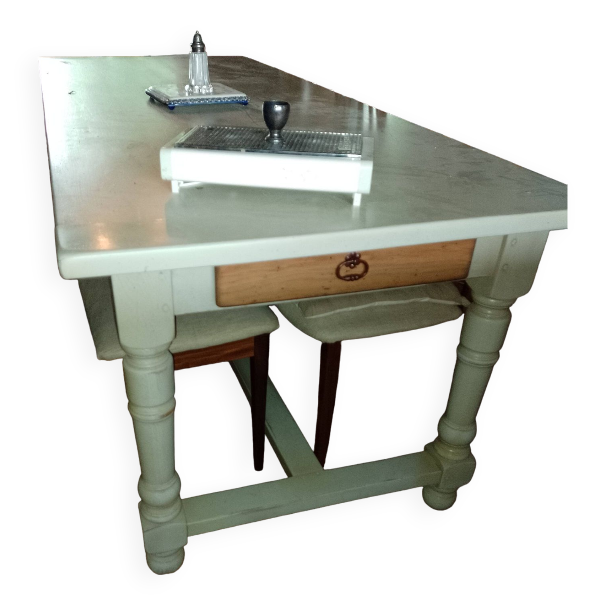 Antique solid oak farmhouse table with turned legs