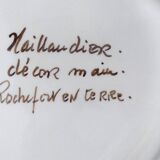 Assiette plate signée Taillandier Rochefort en Terre
