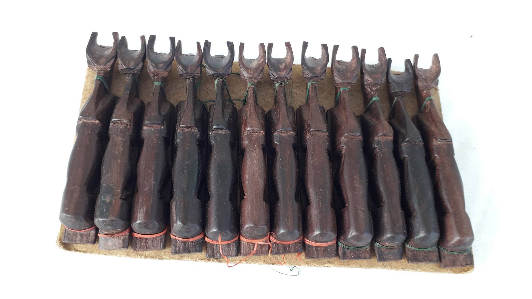 12 wooden knife rests