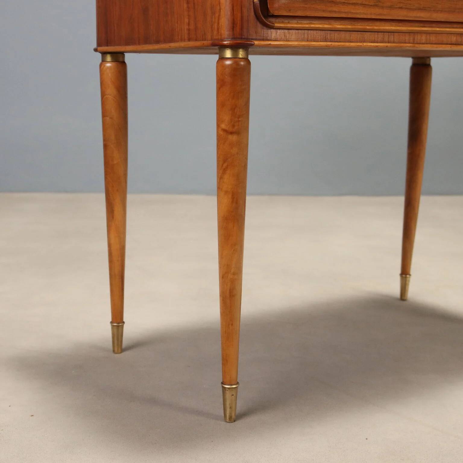 Paire de tables de chevet vintage avec tiroir années 1950