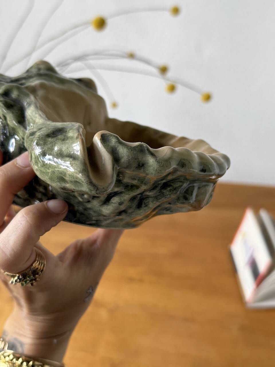 Ceramic shell empty pocket or ashtray 1970