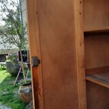 Armoire parisienne