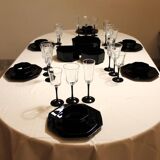 4 black Arcoroc "Octime" dessert plates (set 2)