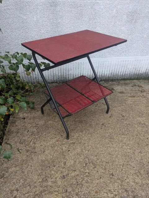 Scoubidou side table