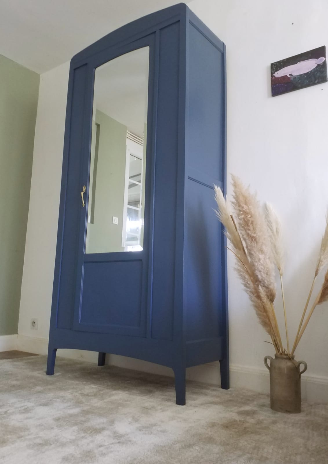 Armoire parisienne
