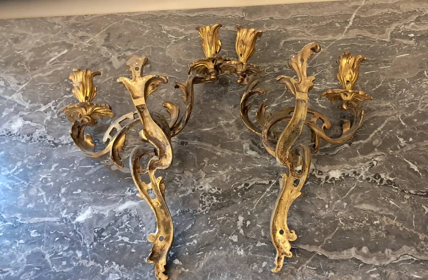 Paire d appliques en bronze 42 x 28