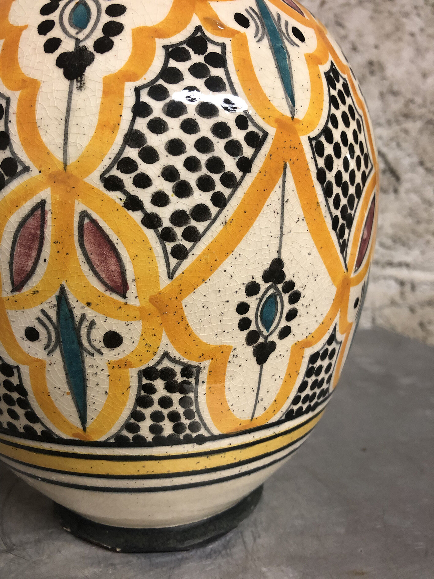 Large Moroccan Vase Safi yellow and black