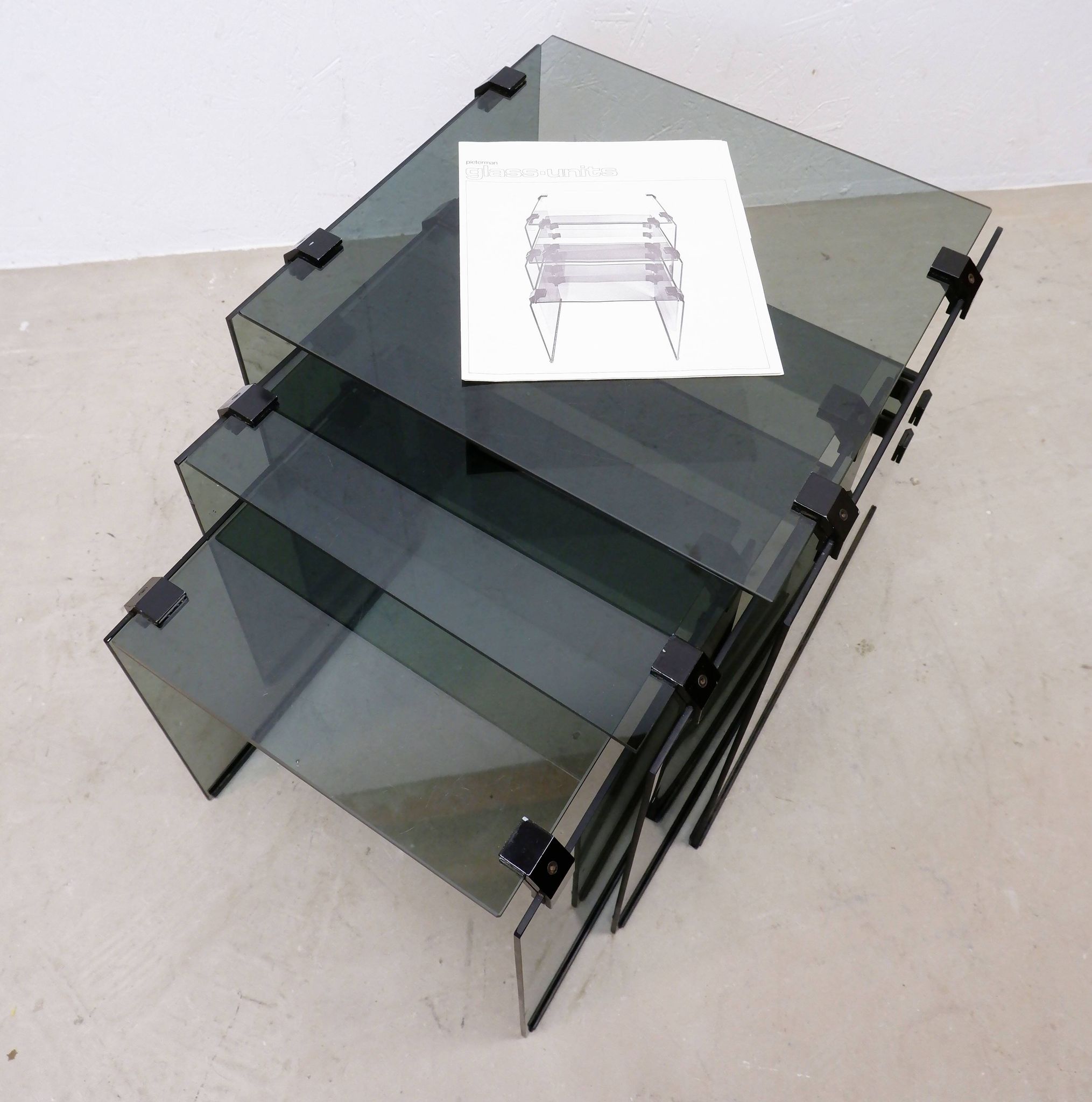 Pieterman Holland Glass-Units nesting tables