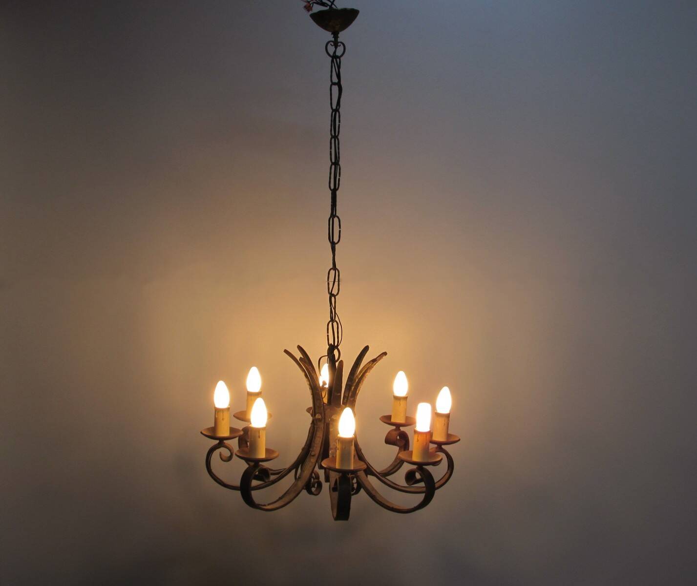 Lustre en fer forgé des années 1940