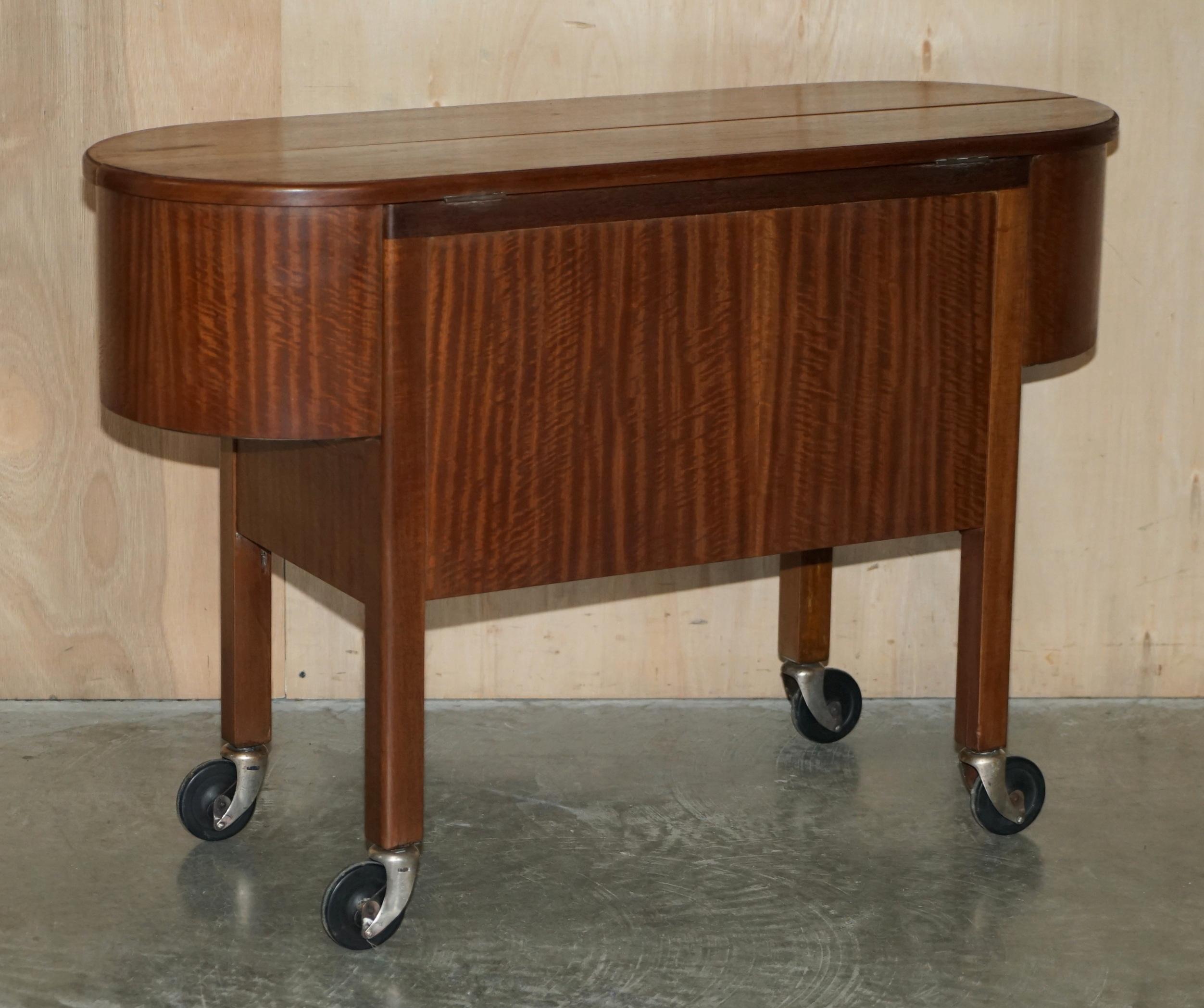 Bar vintage années 1930 sur roulettes