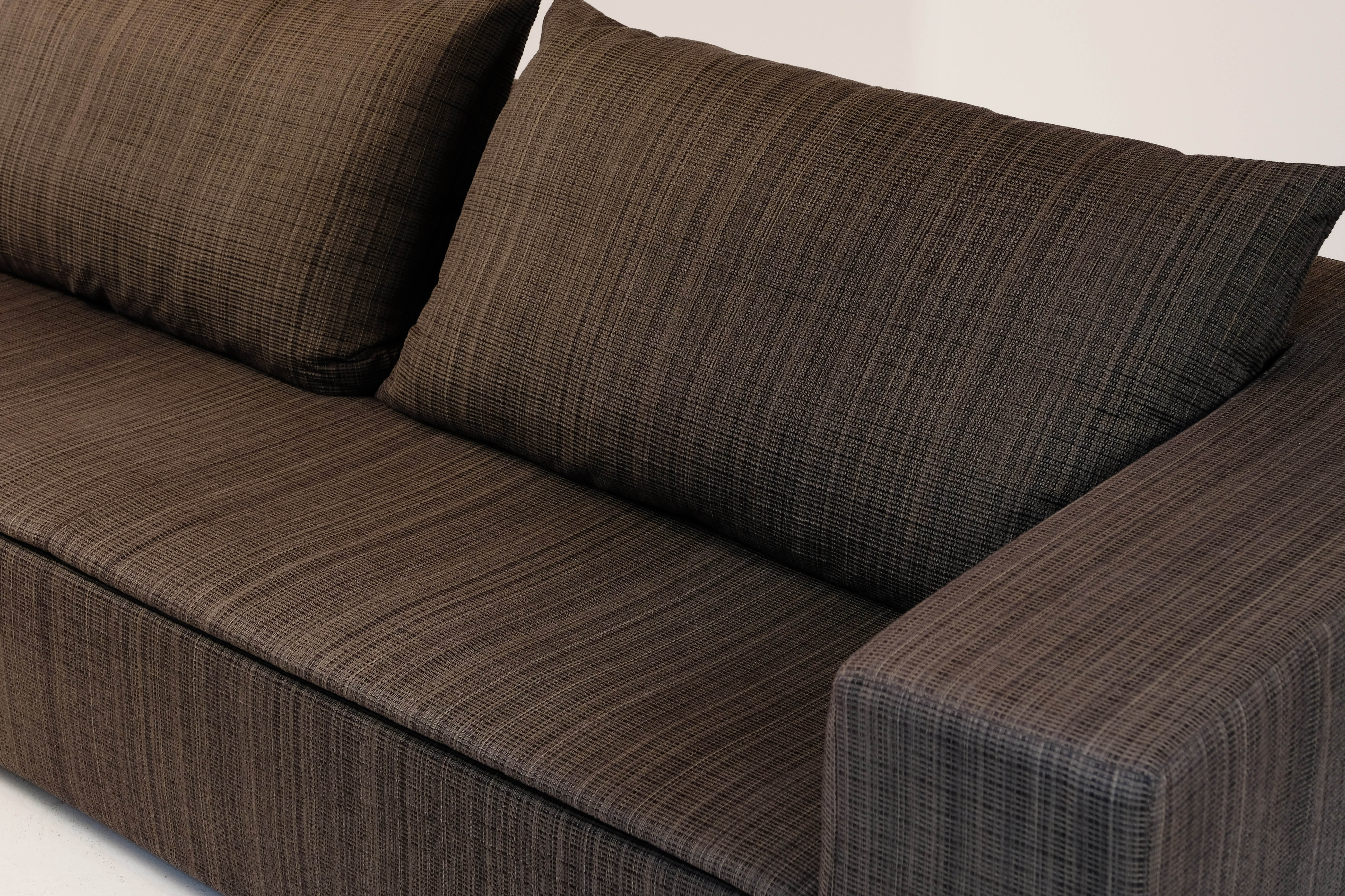 Grembo sofa by Armani Casa silk fabric