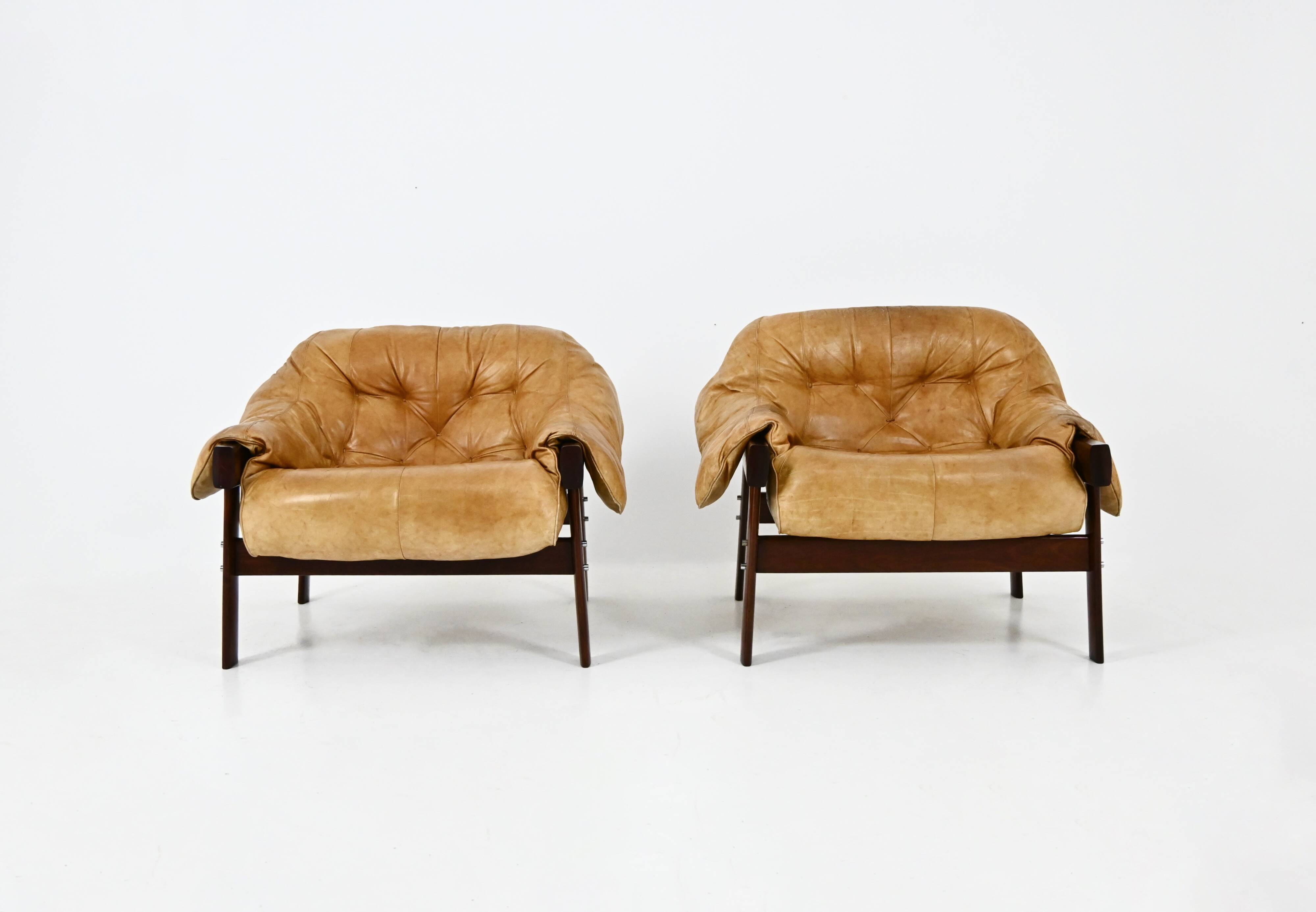 Set of 2 "MP-41" Armchairs by Percival Lafer for Lafer MP, 1970s