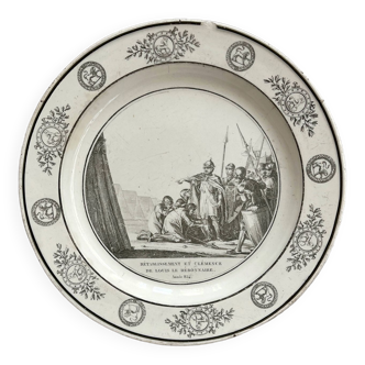 Fine earthenware plate "Louis le Débonnaire" Creil: Stone, Coquerel and Legros d'Anizy, 1808-1818