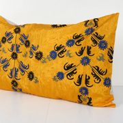 Housse de coussin brodée vintage 102x61 cm