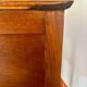 Table de chevet dessus en marble rose