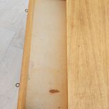 Oak chest of drawers