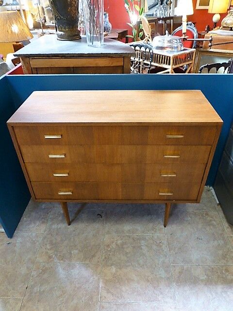 Modernist drawers 4 drawers and brass handles. 1960