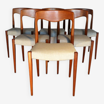 Set of 6 scandinavian teak chairs