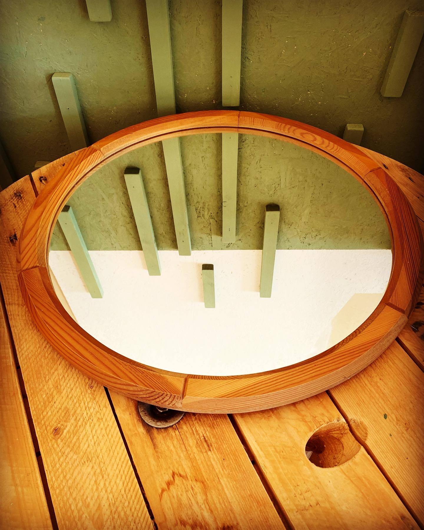 Miroir rond en bois