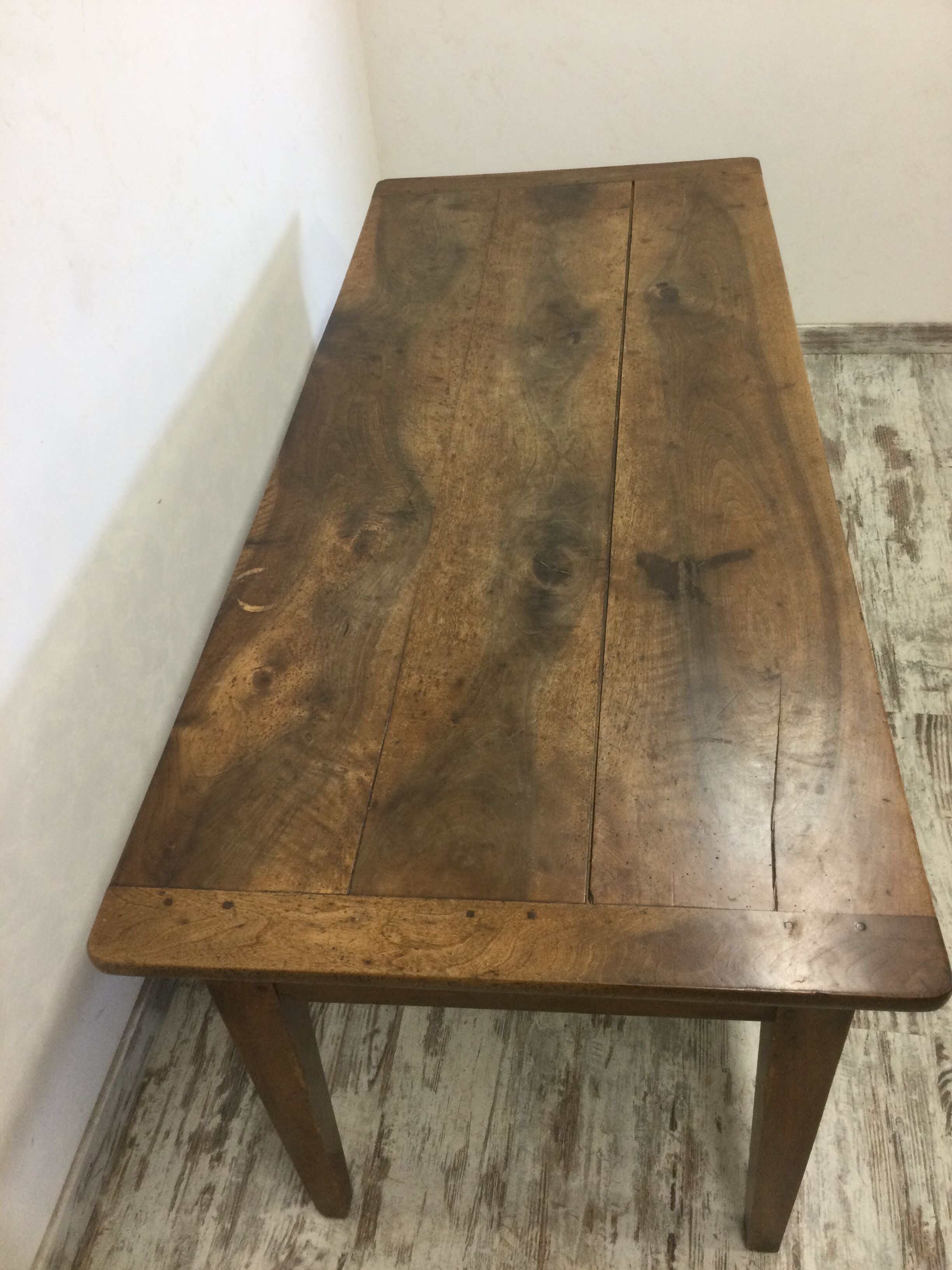 Table pétrin ancien