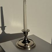 Small shiny silver-plated candlestick H11 D13