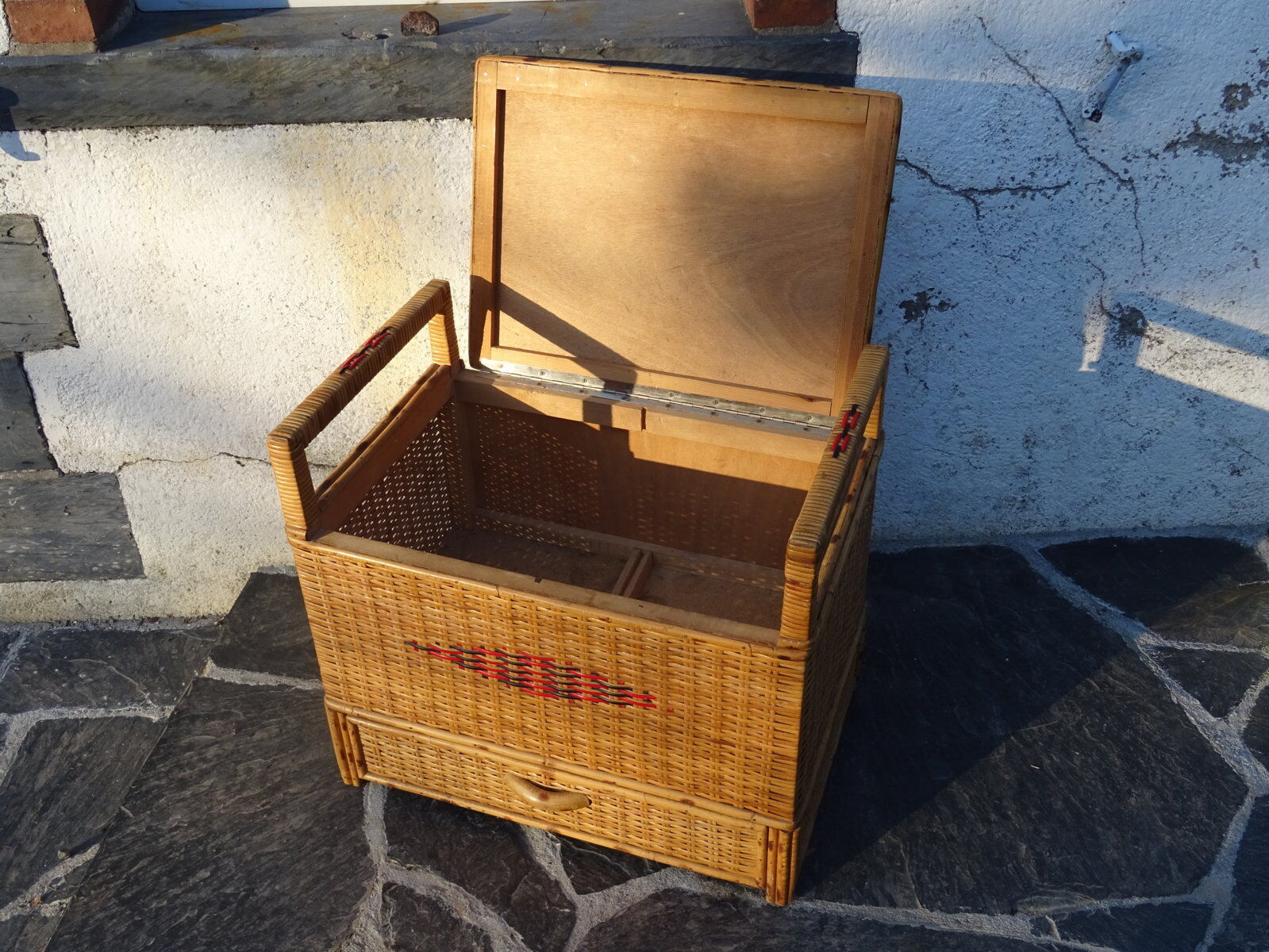 Bench chest rattan with drawer