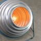 Lampadaire réflecteur italien du milieu du siècle en aluminium