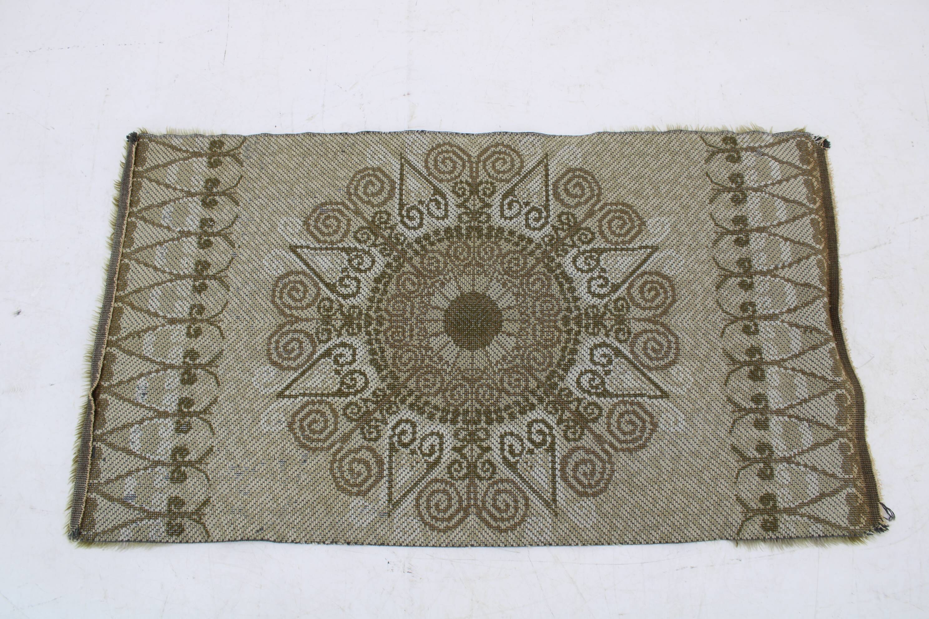 Petit tapis en laine danois des années 1970