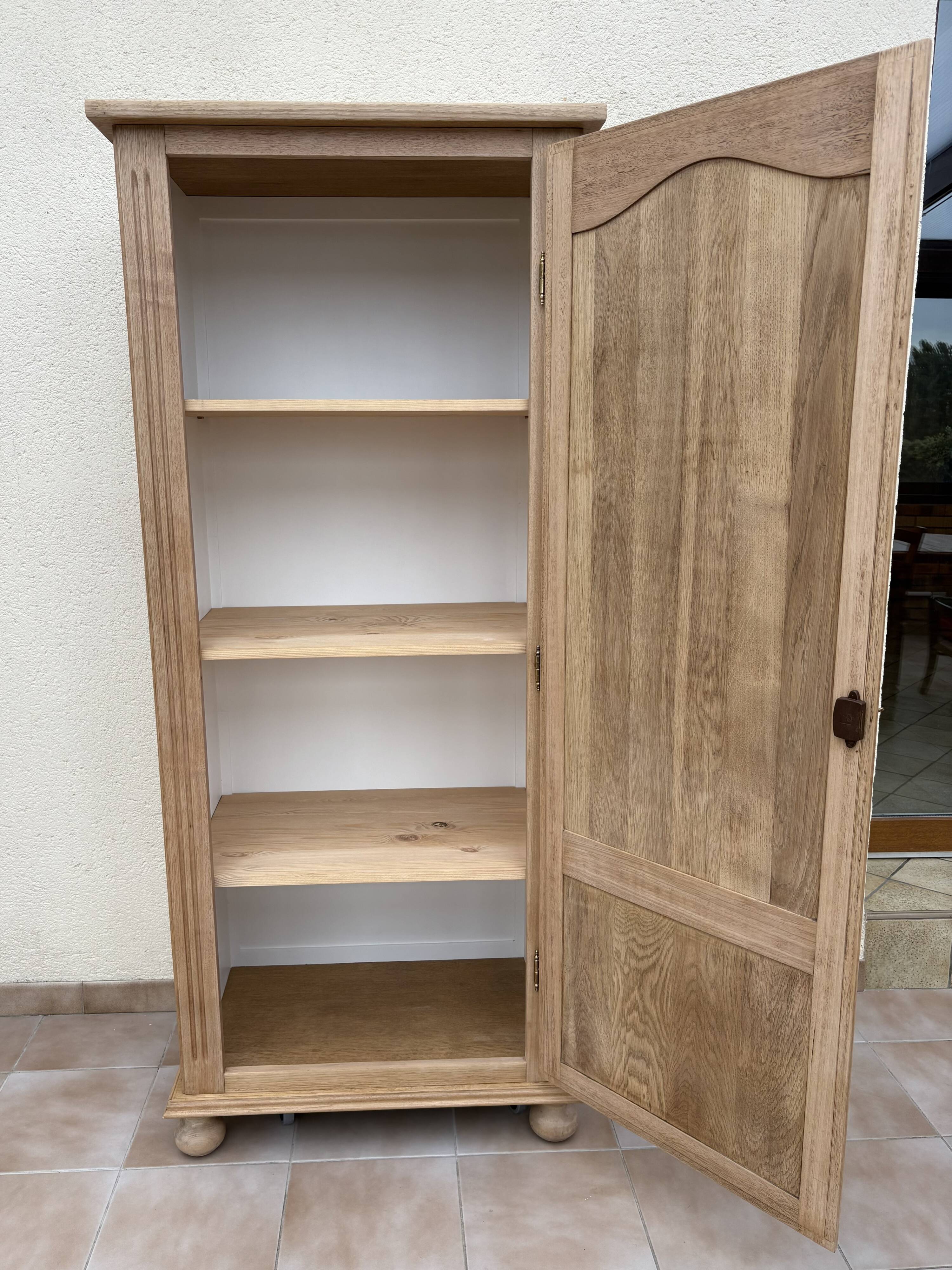 Bonnetière en chêne