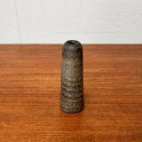 Minimalist pottery vase from the mid-century Dutch studio of Mobach, 1960s.